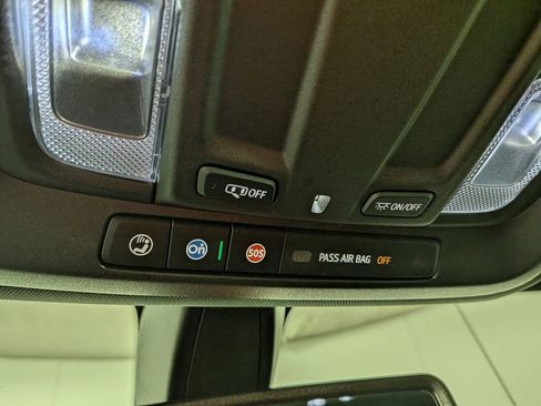 Used 2021 GMC Sierra 1500 AT4 image 33