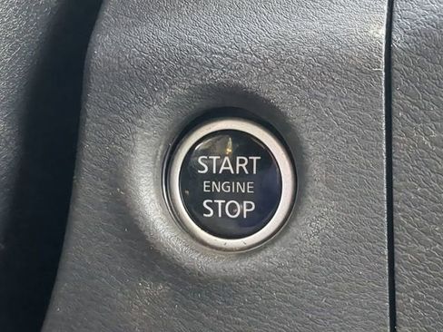 Used 2023 Nissan Frontier SV w/ SV Convenience Package image 32