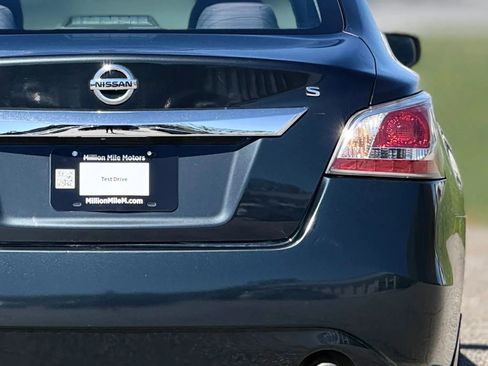 Used 2015 Nissan Altima 2.5 S w/ Power Driver Seat Package image 14