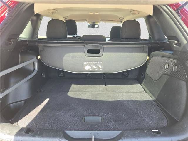 Used 2016 Jeep Cherokee Latitude w/ Comfort & Sound Group FWD image 6