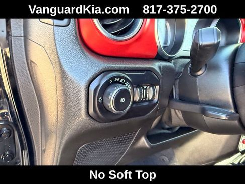 Used 2021 Jeep Wrangler Unlimited Rubicon image 16
