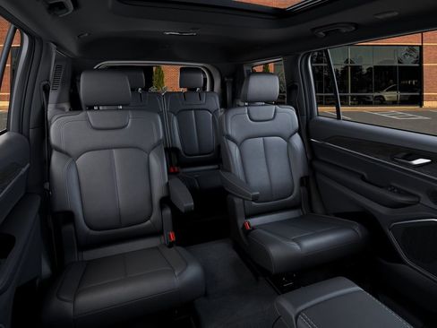 New 2026 Jeep Grand Cherokee L Limited AWD/4WD image 15