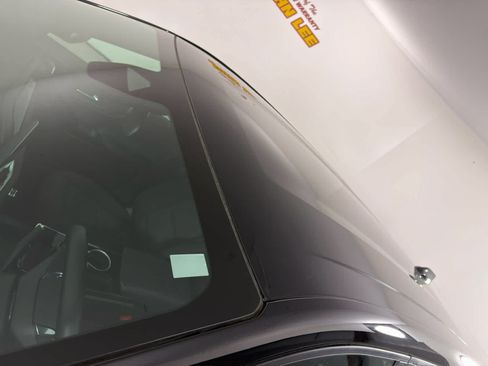 Used 2026 Chevrolet Equinox LT FWD image 12