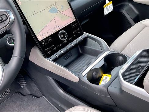 New 2026 GMC Terrain Elevation w/ Elevation Premium Package image 23