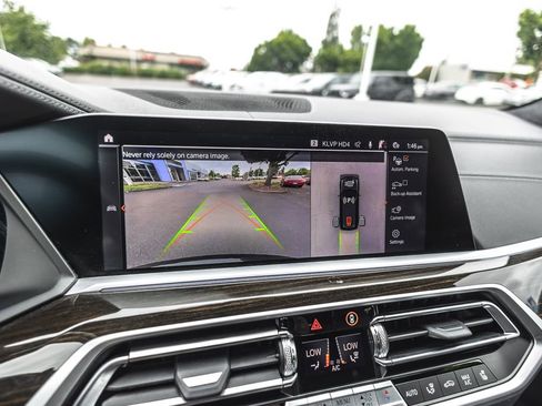 Used 2021 BMW X7 M50i w/ Executive Package AWD/4WD image 17