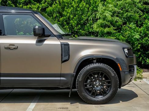 Used 2021 Land Rover Defender 110 S AWD/4WD image 11