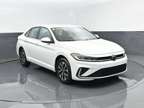 Used 2025 Volkswagen Jetta S FWD image 3