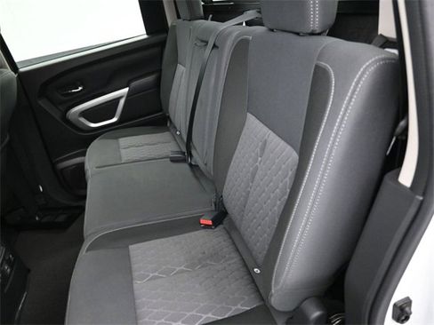 Used 2024 Nissan Titan SV w/ SV Convenience Package image 23