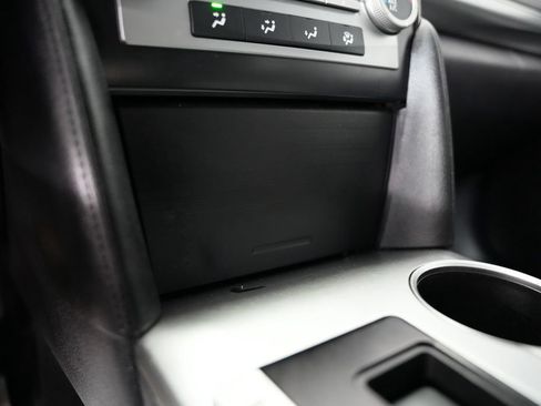 Used 2014 Toyota Camry SE FWD image 27