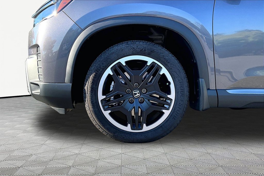 Certified 2026 Honda Pilot Touring image 25