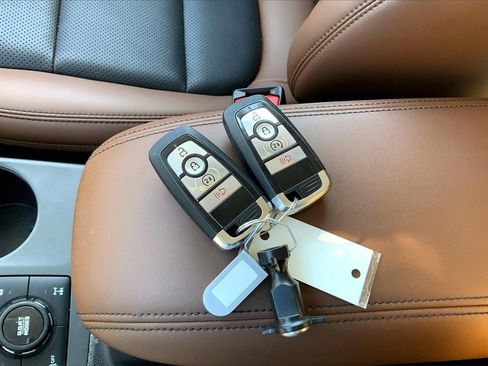 Used 2023 Ford Bronco Sport Badlands w/ Premium Package image 11