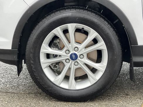 Used 2017 Ford Escape SE AWD/4WD image 29