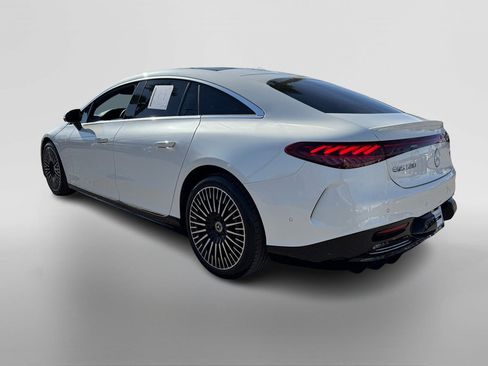 Certified 2023 Mercedes-Benz EQS 580 4MATIC Sedan image 3