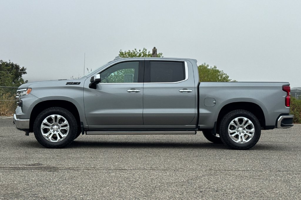 Used 2024 Chevrolet Silverado 1500 LTZ AWD/4WD image 7