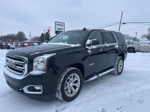 Used 2018 GMC Yukon SLT image 1