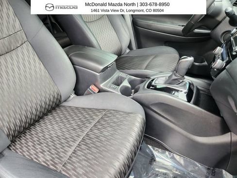 Used 2018 Nissan Rogue SV w/ Premium Package AWD/4WD image 14