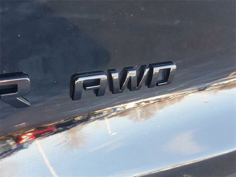 Certified 2024 Chevrolet Blazer LT w/ Midnight/Sport Edition image 5