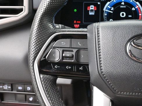 Used 2024 Toyota Tundra Platinum AWD/4WD image 17