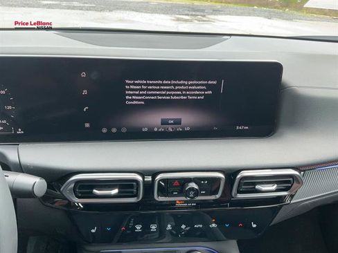 New 2026 Nissan Sentra SR w/ SR All Weather Package FWD image 19