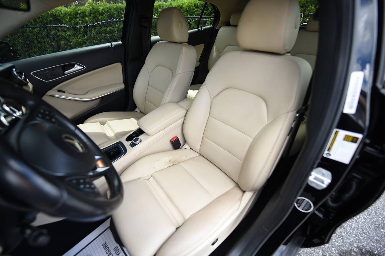 Used 2017 Mercedes-Benz GLA 250 image 9