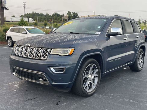 Used 2021 Jeep Grand Cherokee Overland AWD/4WD image 3