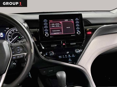 Used 2023 Toyota Camry LE AWD/4WD image 7