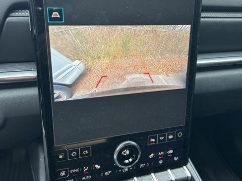 Certified 2025 GMC Terrain Elevation w/ Elevation Premium Package image 7