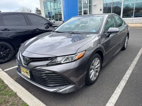 Used 2020 Toyota Camry LE w/ Convenience Package image 1