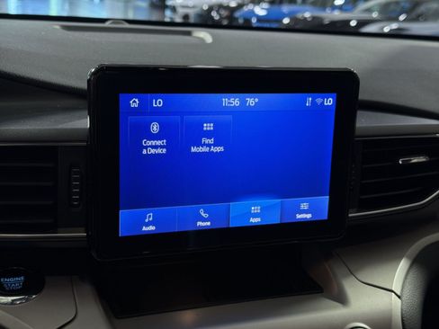 Used 2024 Ford Explorer XLT w/ Equipment Group 202A AWD/4WD image 22