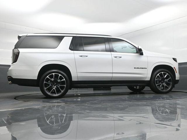Used 2025 Chevrolet Suburban RST w/ Comfort Package AWD/4WD image 58