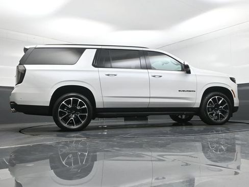 Used 2025 Chevrolet Suburban RST w/ Comfort Package AWD/4WD image 58