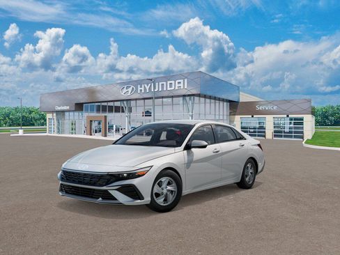 New 2026 Hyundai Elantra SE FWD image 1