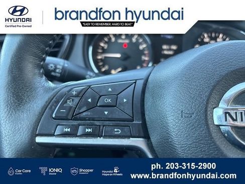 Used 2017 Nissan Rogue SV w/ Sun & Sound Touring Package AWD/4WD image 14
