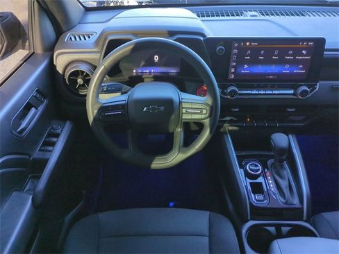 Used 2023 Chevrolet Colorado Trail Boss w/ Technology Package image 16