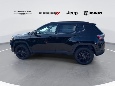 New 2026 Jeep Compass Latitude AWD/4WD image 4
