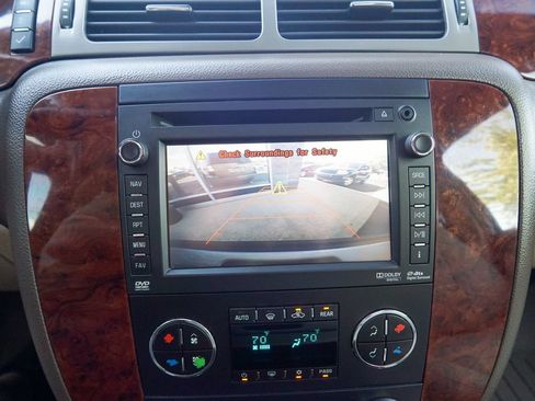 Used 2012 Chevrolet Tahoe LTZ AWD/4WD image 28