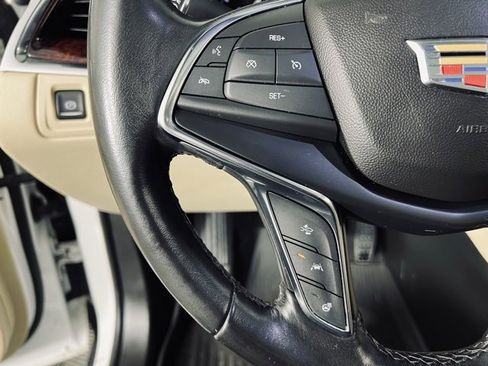 Used 2019 Cadillac XT5 Luxury image 23