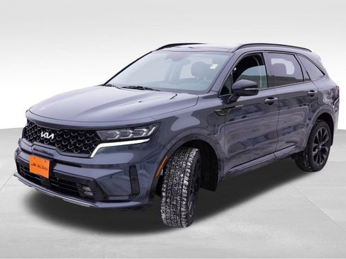 Certified 2022 Kia Sorento SX image 12