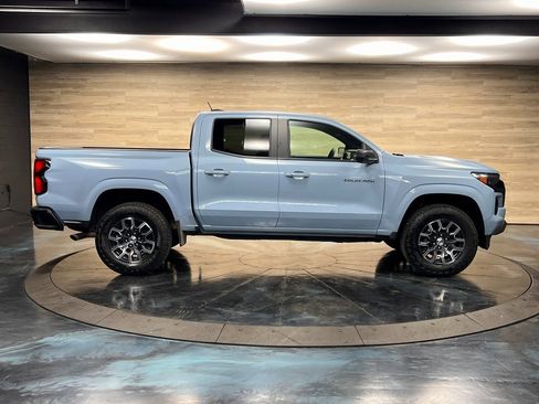 Used 2025 Chevrolet Colorado Z71 w/ Technology Package image 9