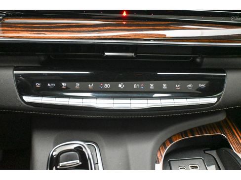 Used 2023 Cadillac Escalade Premium Luxury image 50