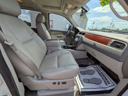 Used 2013 Chevrolet Silverado 3500 LTZ w/ LTZ Plus Package AWD/4WD image 19