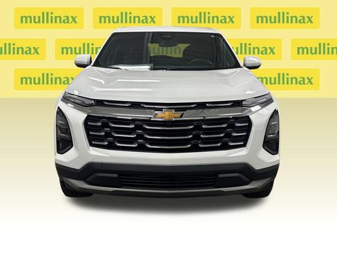 Used 2026 Chevrolet Equinox LT FWD image 6