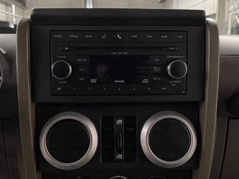 Used 2010 Jeep Wrangler Unlimited Sahara w/ Dual Top Group image 22