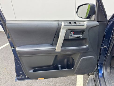 Used 2019 Toyota 4Runner SR5 RWD image 36
