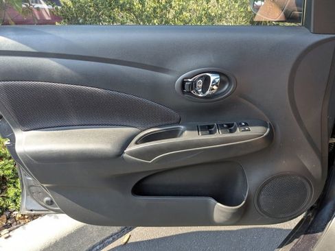 Used 2017 Nissan Versa SV w/ SV Special Edition Package image 13