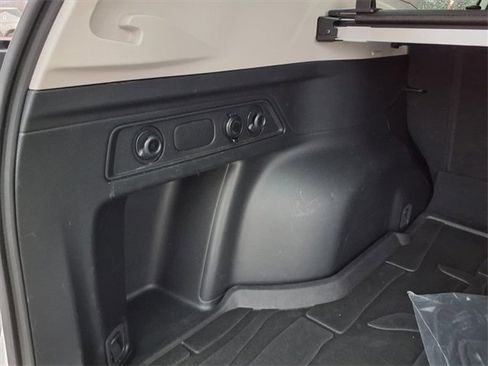 Used 2022 Subaru Forester Premium image 75