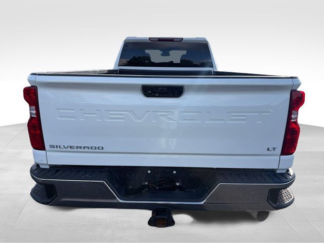 Used 2025 Chevrolet Silverado 2500 LT w/ Convenience Package AWD/4WD image 4