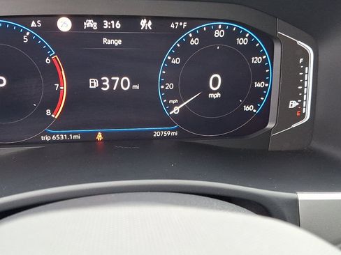 Used 2021 Volkswagen Atlas Cross Sport SEL image 21