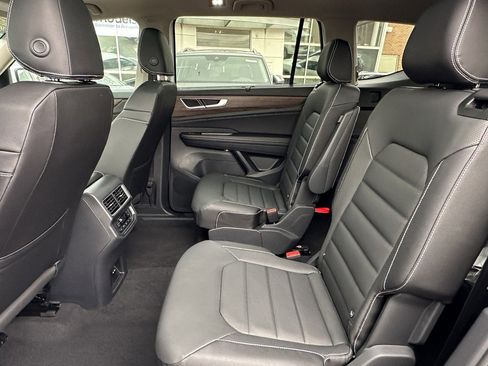 New 2026 Volkswagen Atlas SEL image 7