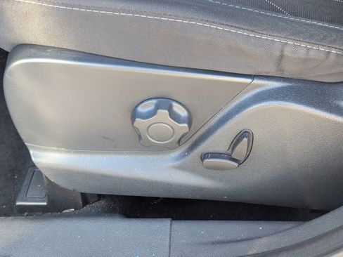 Used 2018 Ford EcoSport SE w/ SE Convenience Package image 28